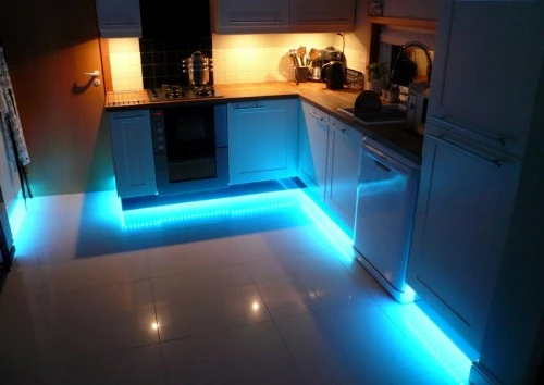 Strisce Led Per Pensili Cucina ~ Idea del Concetto di Interior ... Strisce Led Per Pensili Cucina ~ Idea del Concetto di Interior ...