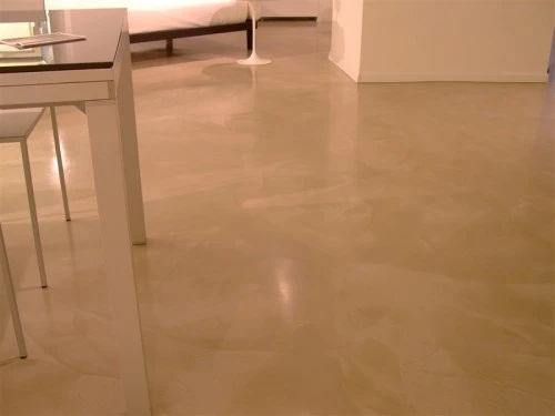 Pavimenti in resina : (giugliano in campania) Pavimento in resina cementizia