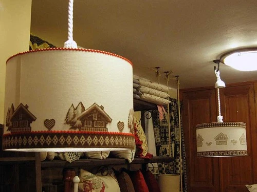 Plafoniere Per Case Di Montagna : Lampadari casa di montagna lampadario legno